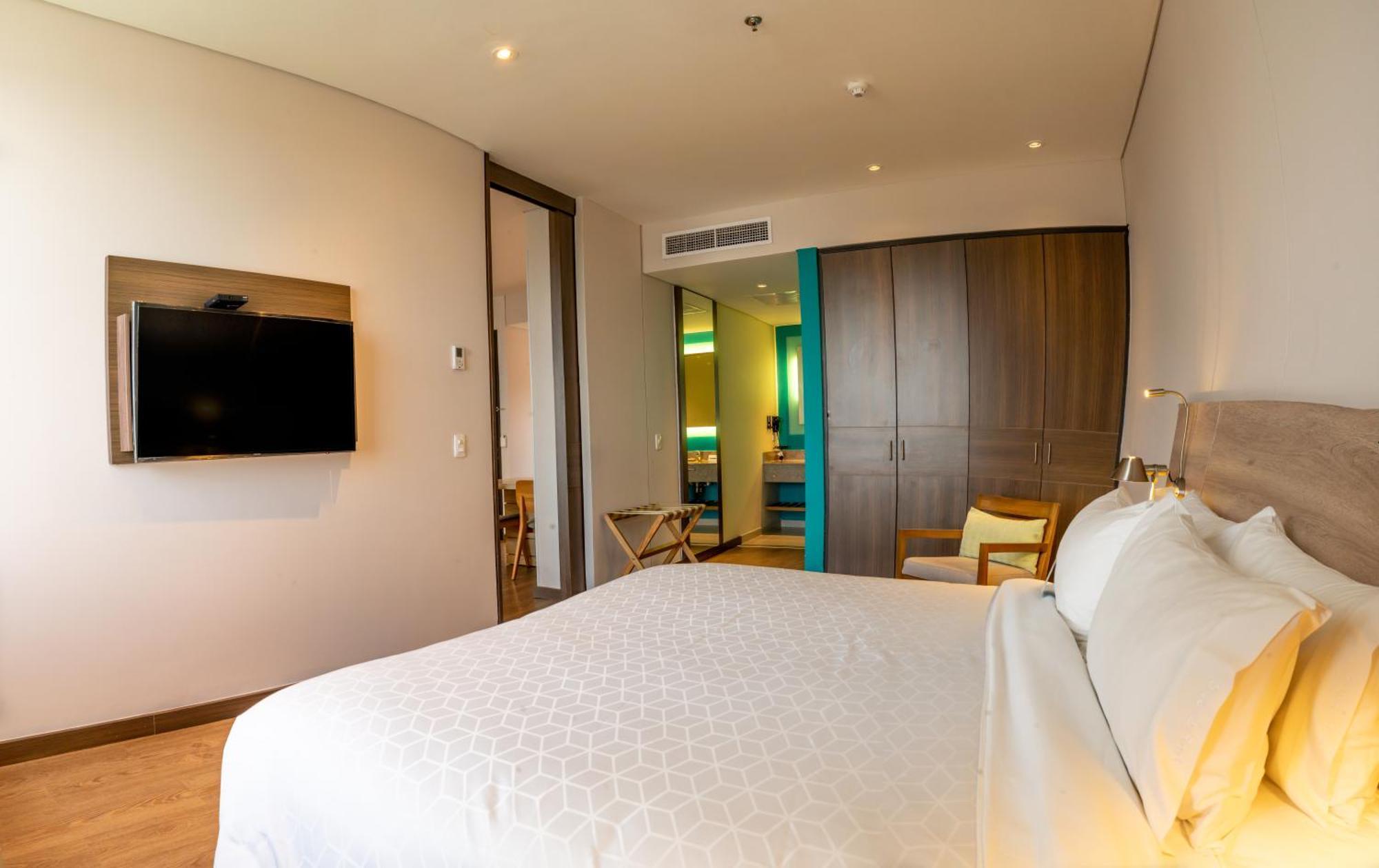 Holiday Inn Express Yopal By Ihg Exterior photo