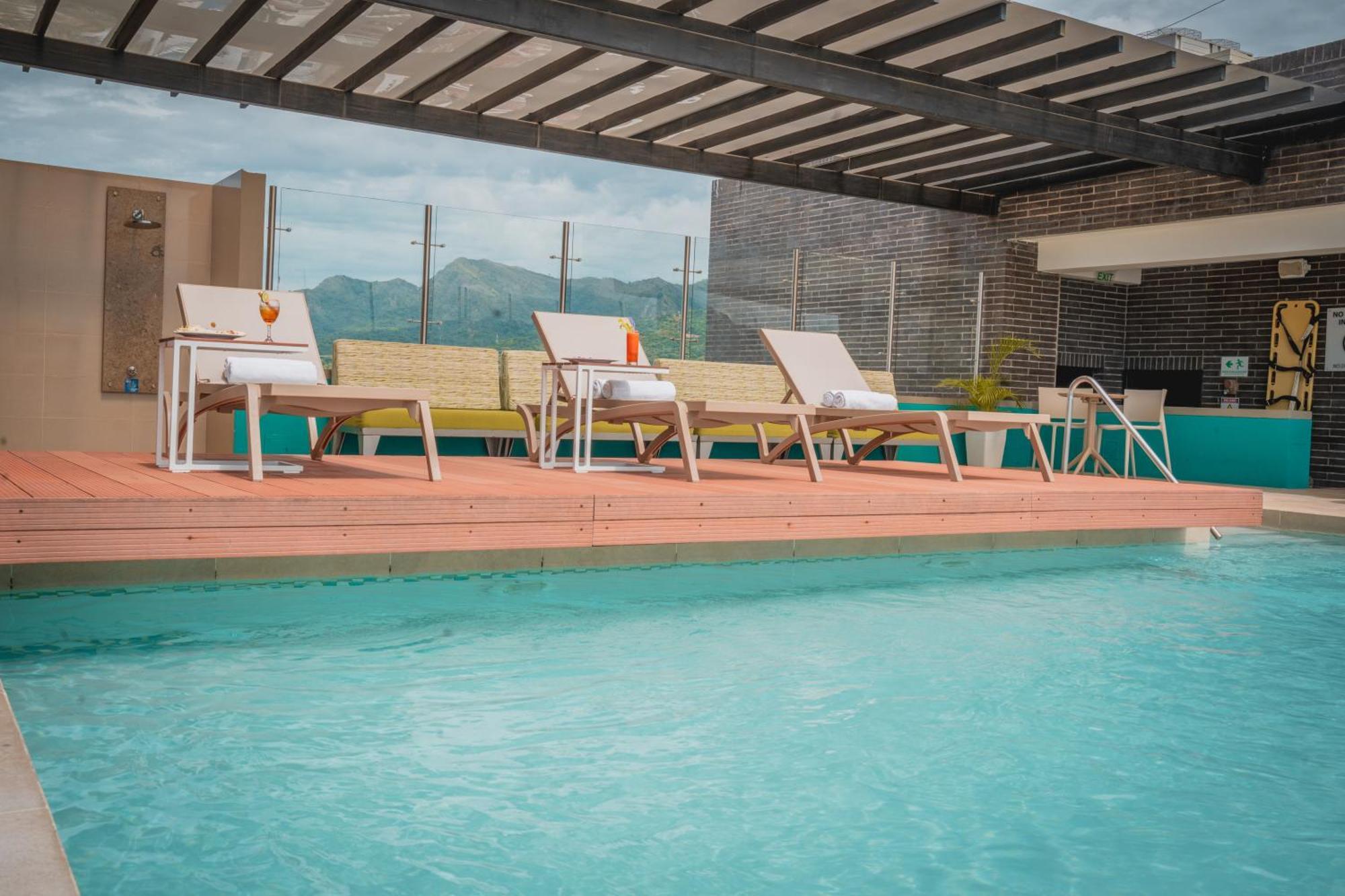 Holiday Inn Express Yopal By Ihg Exterior photo