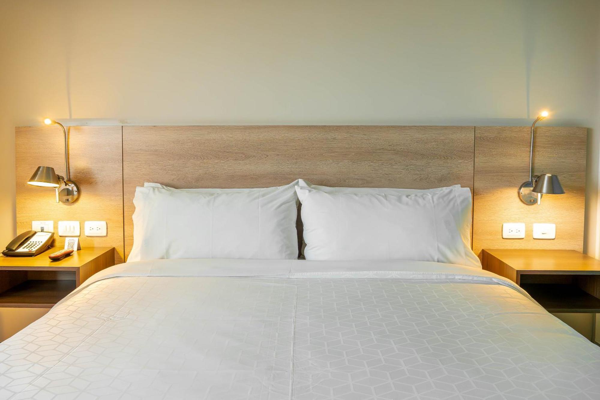 Holiday Inn Express Yopal By Ihg Exterior photo