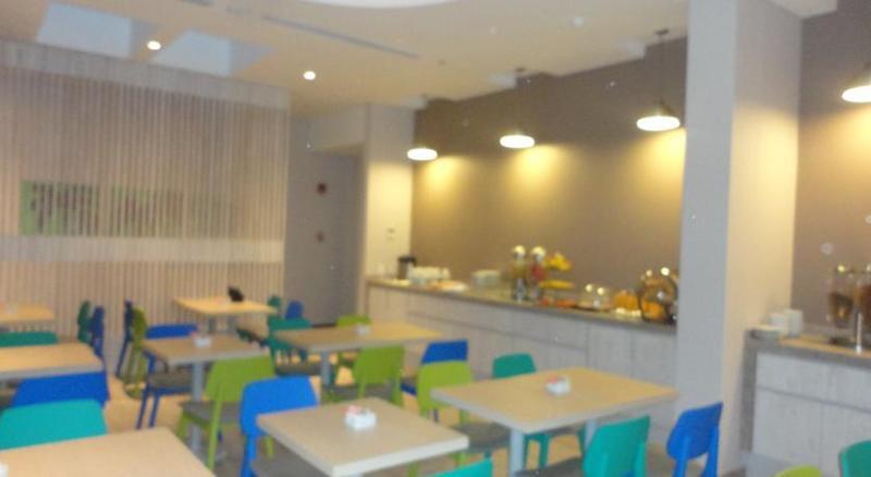 Holiday Inn Express Yopal By Ihg Exterior photo